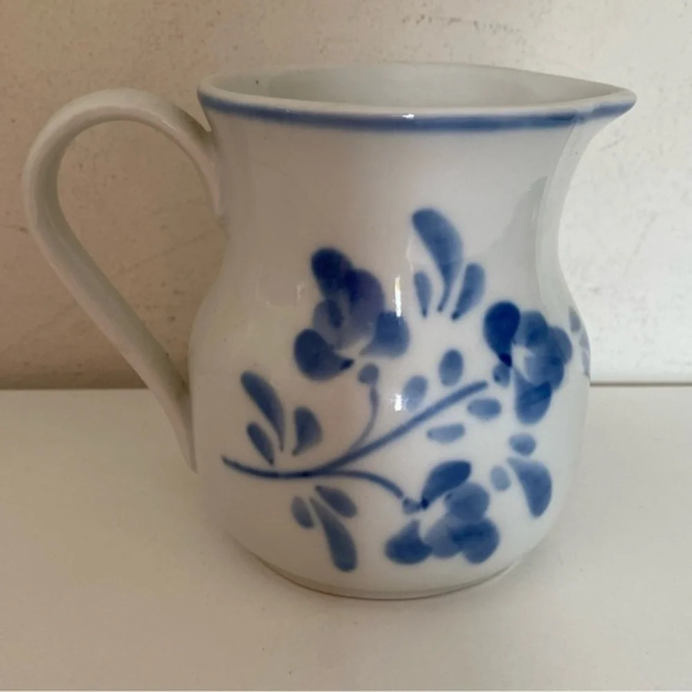 Pier 1 White Blue White Hand-painted Milk Cream Pitchers Home Decor Set of 2